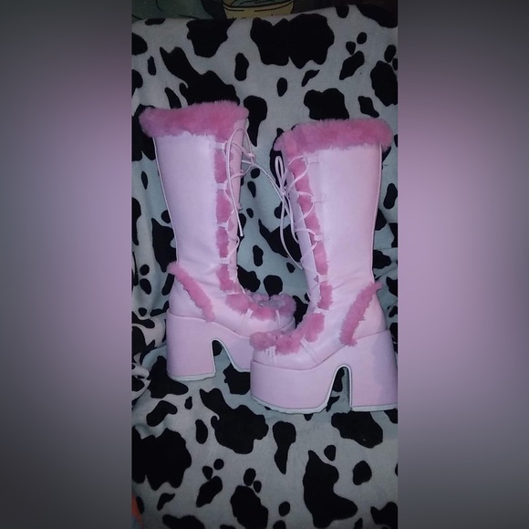 Demonia platform boots - Picture 3 of 3